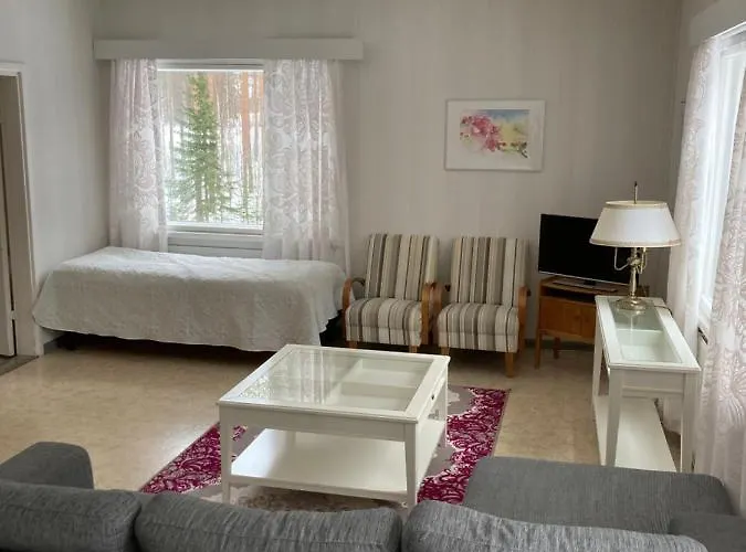 Suutalan Mansikkatalo ホームステイ