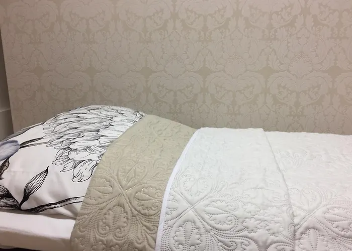 Suutalan Mansikkatalo ホームステイ Ylipaa